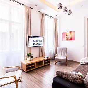 bpr-d8-premier-apartment.inbudapesthotels.com/